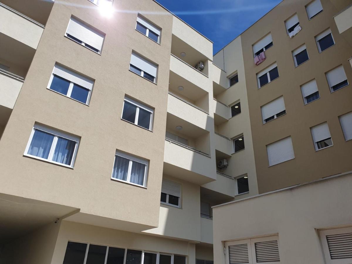 Apartmanm&M Banja Luka Buitenkant foto