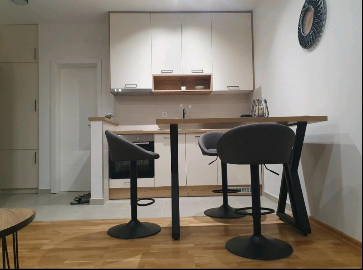 Apartmanm&M Banja Luka Buitenkant foto